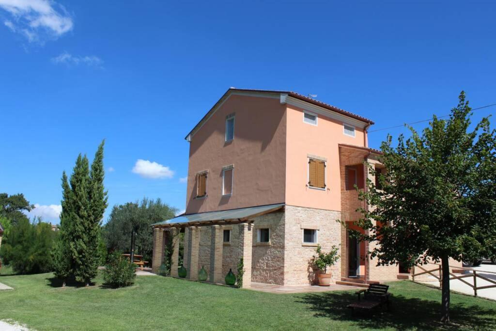 Casa Kikenda, Viaggio Nella Natura Treia Luaran gambar